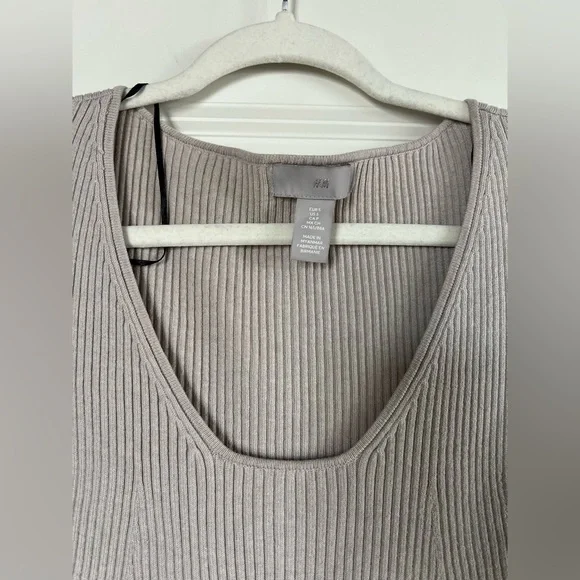 H&M - Cream Long Sleeve Knit Dress - Picture 4 of 5